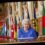 Queen stresses importance of &apos;friendship and unity&apos;